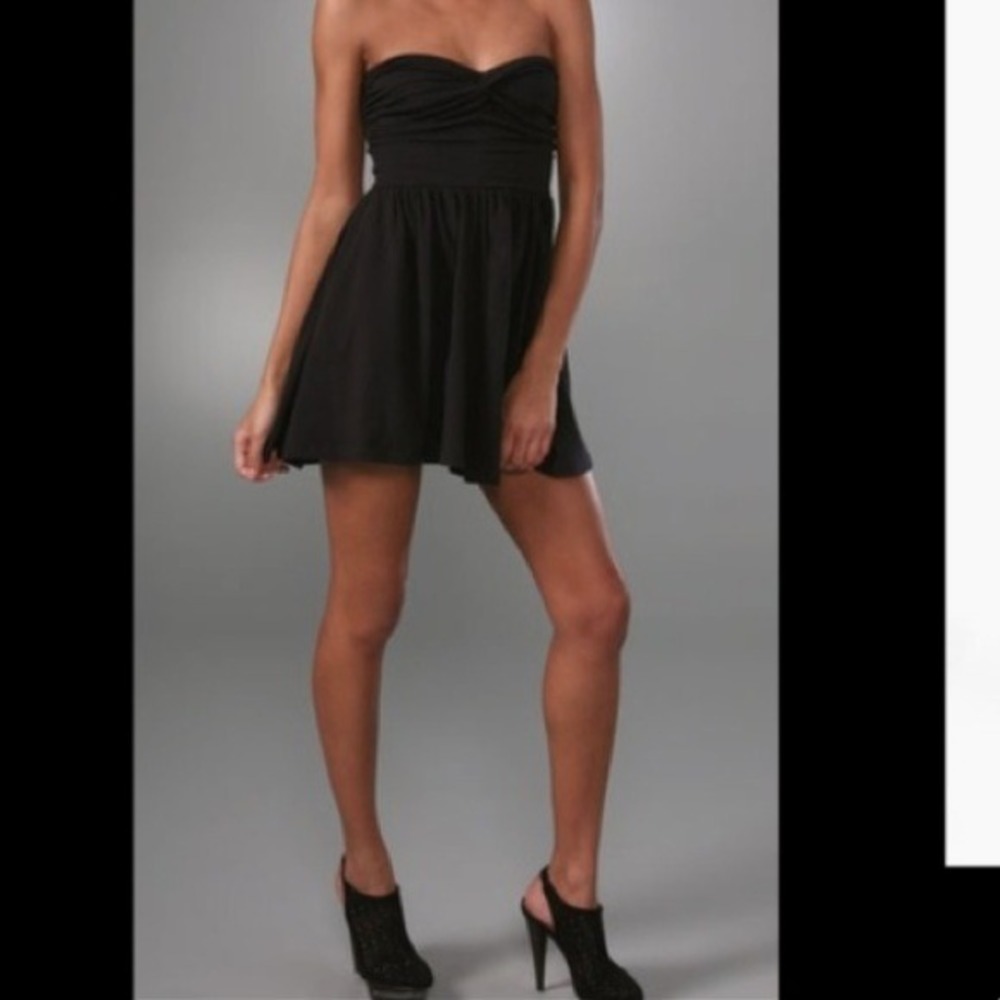 HOST PICK 🎊🎊🎊 Elizabeth & James LBD! Sz Sm
